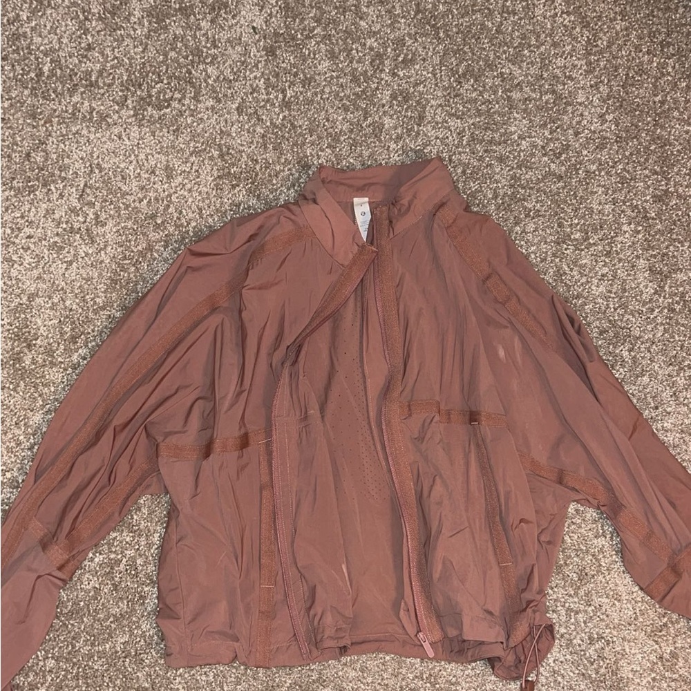 Lululemon light weight jacket size 4